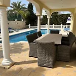 Beautiful Villa 2 Steps From The Beach
